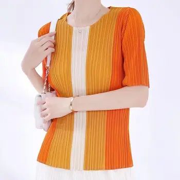 Módní Colorblock Stripe Kolem Krku Skládaný Top Dojíždějící Elastický Krátký Rukáv T-shirt Ženy Letní Nový Styl