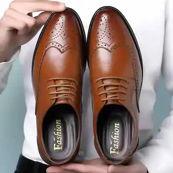 Ručně vyráběné Pánské Oxford Boty Pravé Telecí kůže Kožené Brogue polobotky Klasické Obchodní Formální Boty Muž Svatební boty